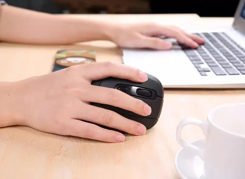 Ergonomische draadloze muis - Verticaal design met 6-knops functionaliteit Delux