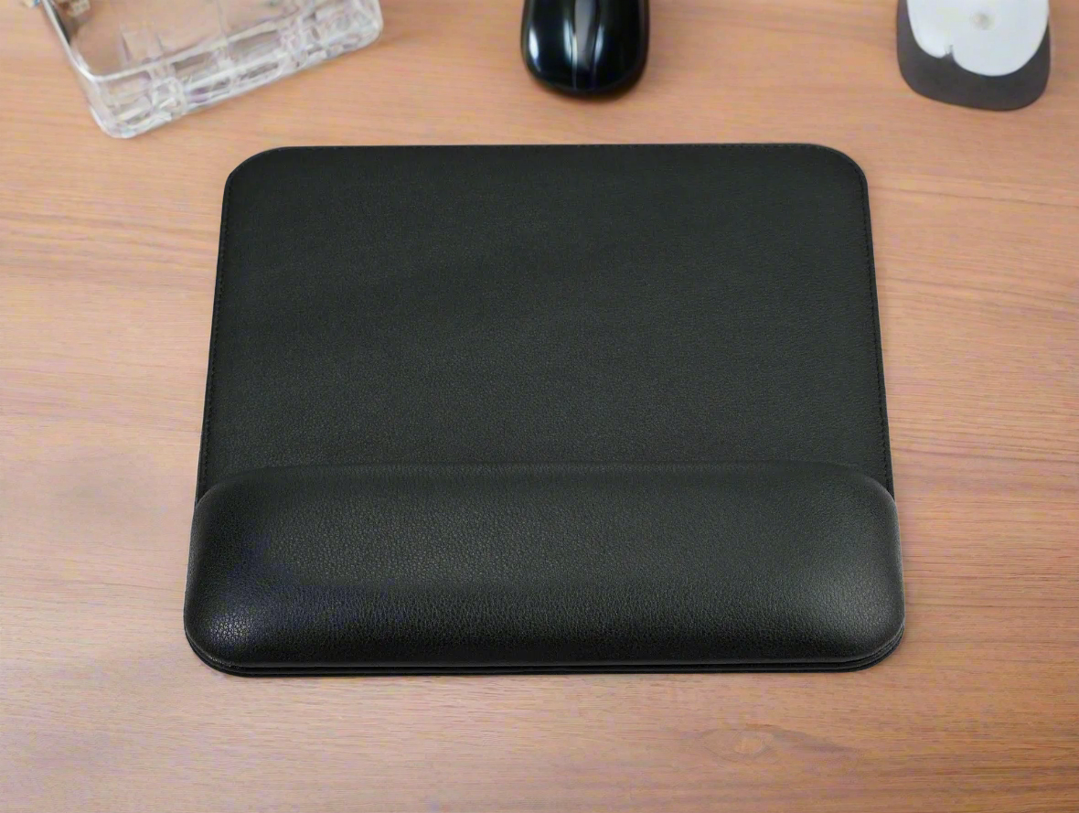 Ergonomisches Mauspad mit Handballenauflage aus Leder – leicht zu reinigen